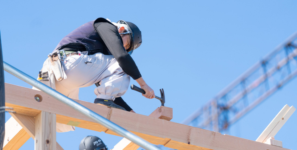 見えない部分の品質こそ、会社の顔。柱・梁・基礎の状態をチェック